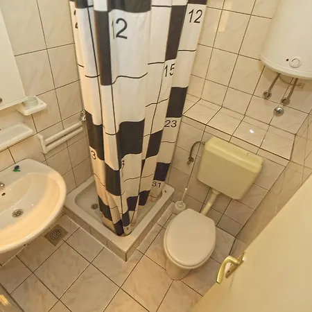 Aleksandra Apartment