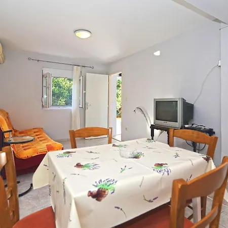 Aleksandra Appartement *